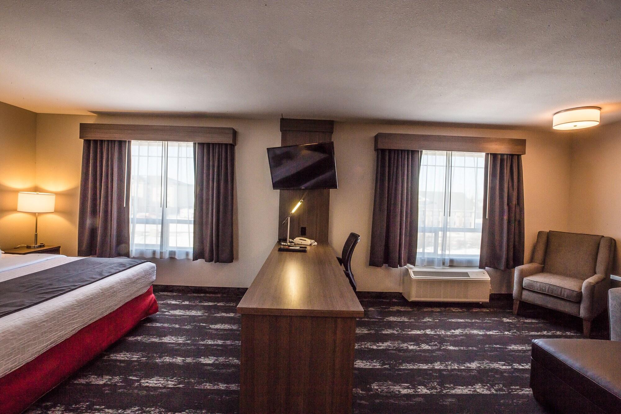 Ramada By Wyndham Cochrane Hotell Exteriör bild
